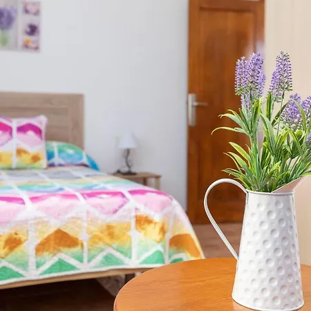- 4 Bedrooms - 0275 Apartment Sanxenxo