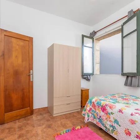 - 4 Bedrooms - 0275 Lejlighed