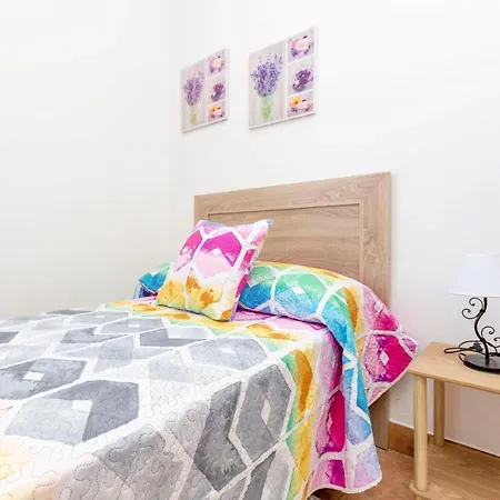 - 4 Bedrooms - 0275 Sanxenxo