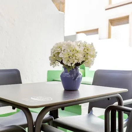 - 4 Bedrooms - 0275 Sanxenxo