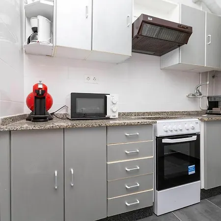 - 4 Bedrooms - 0275 Sanxenxo
